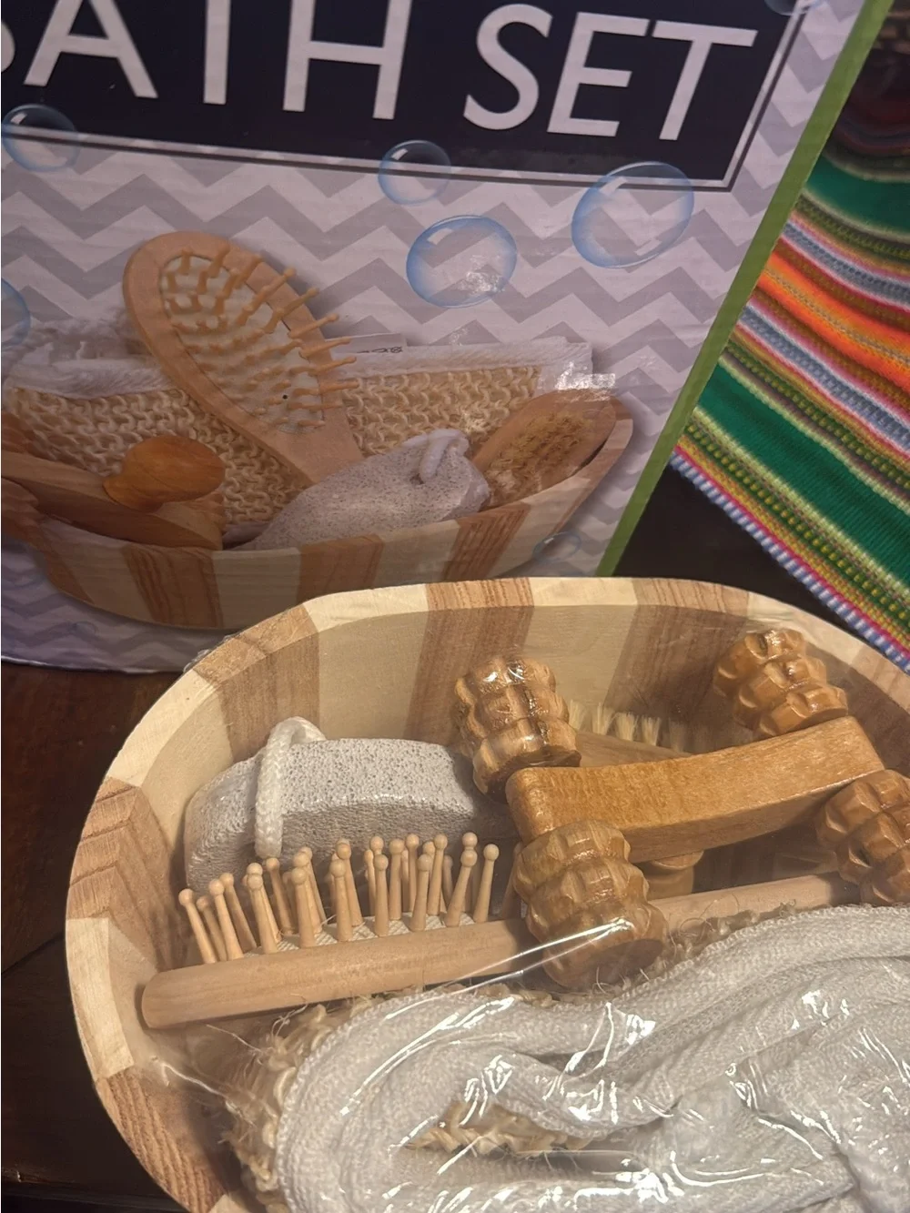 Bath Set with Natural Wood Accessories - Cream